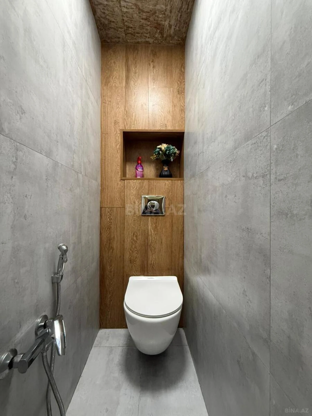 Satılır 5 otaqlı mənzil 127 m²
