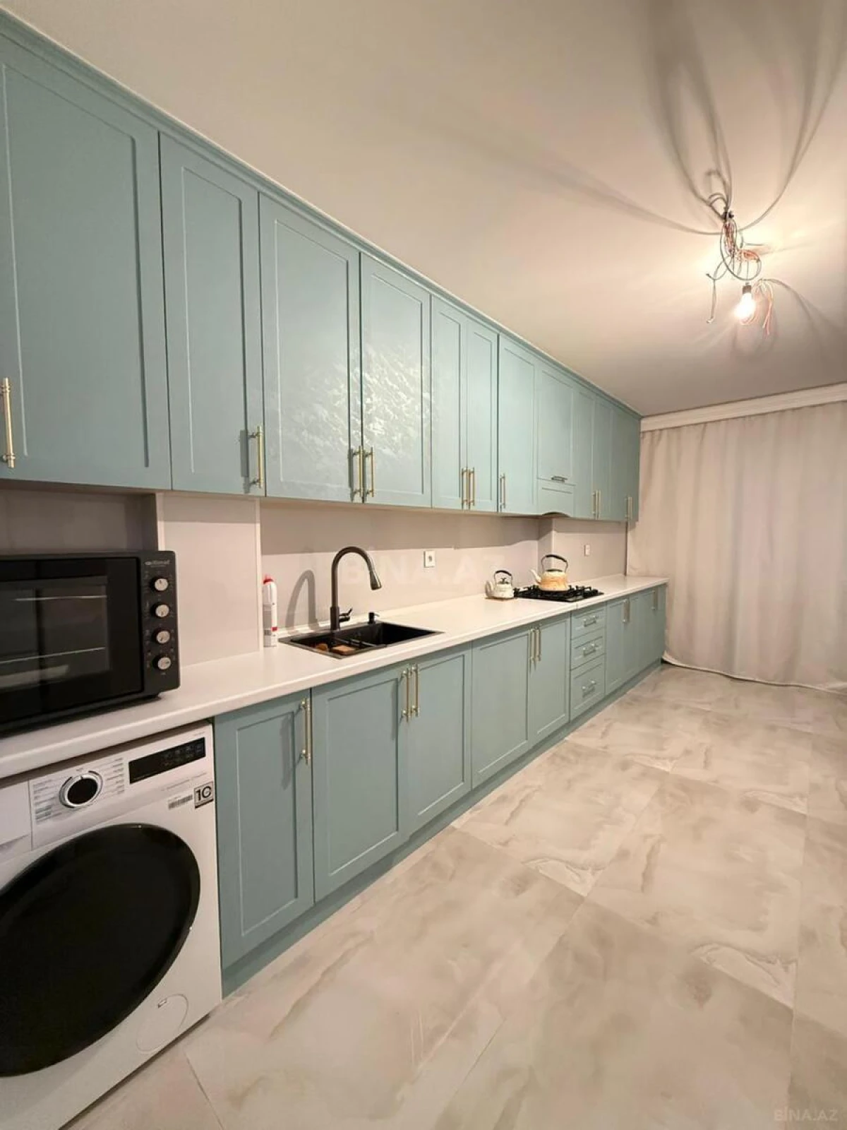 Satılır 5 otaqlı mənzil 127 m²