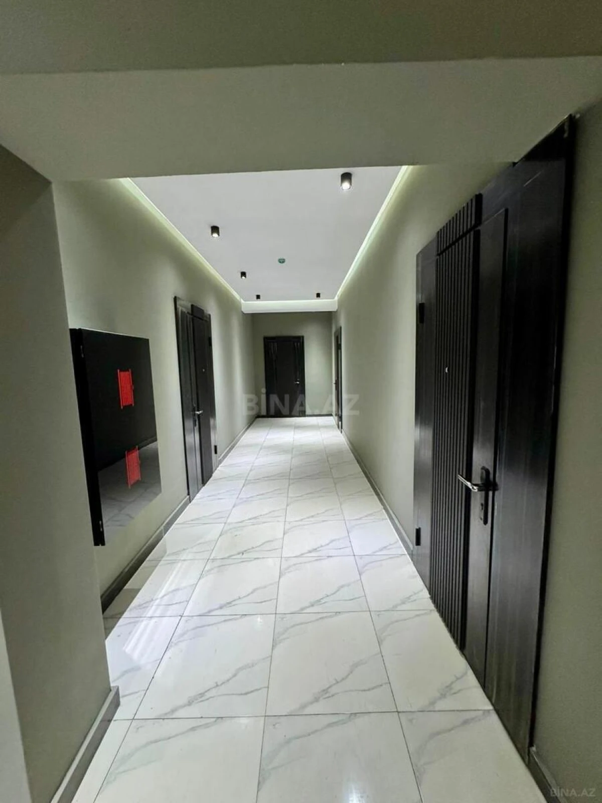 Satılır 2 otaqlı mənzil 61.7 m²