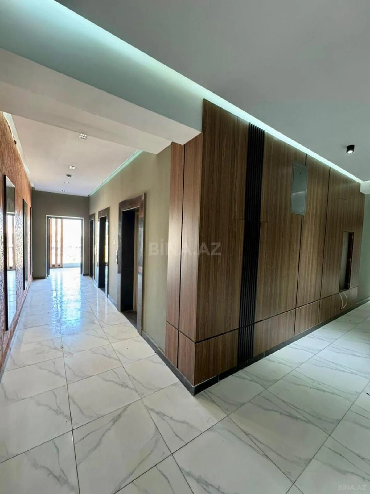 Satılır 2 otaqlı mənzil 61.7 m²