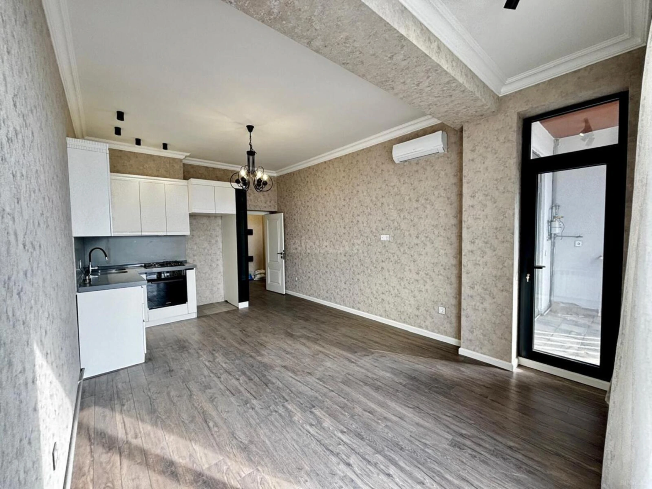 Satılır 2 otaqlı mənzil 61.7 m²