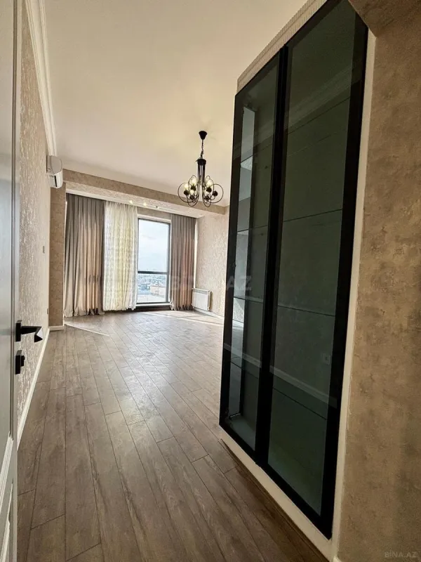 Satılır 2 otaqlı mənzil 61.7 m²