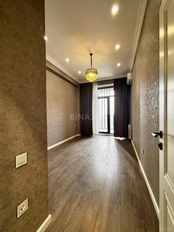 Satılır 2 otaqlı mənzil 61.7 m²