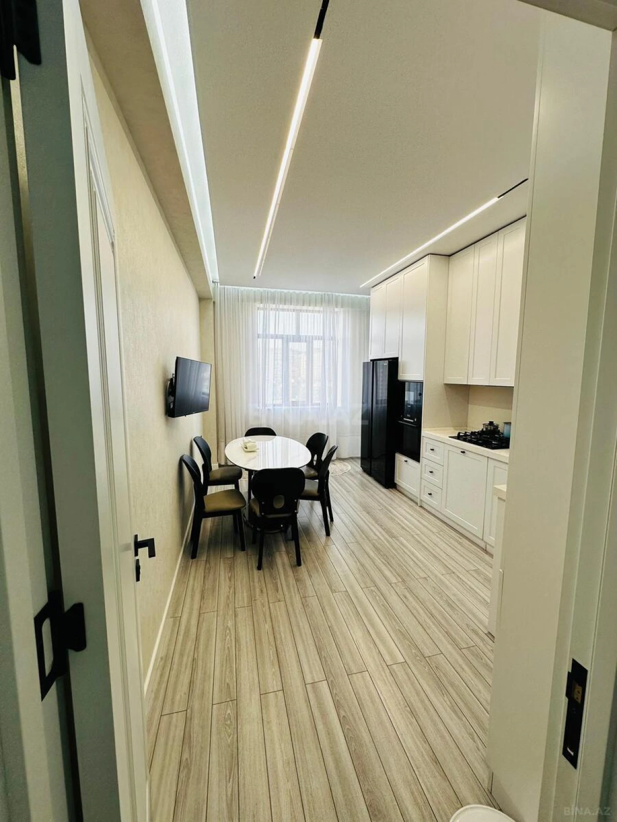 Satılır 3 otaqlı mənzil 110 m²