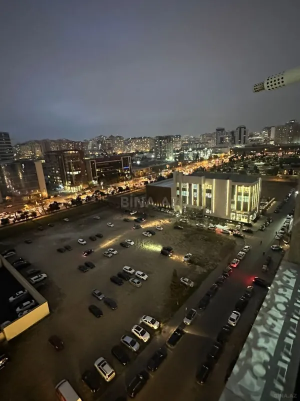 Kirayə verilir 2 otaqlı mənzil 80 m²