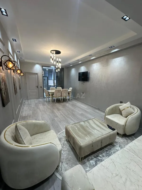 Kirayə verilir 2 otaqlı mənzil 80 m²