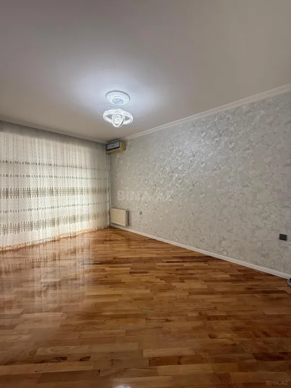 Satılır 2 otaqlı mənzil 82 m²