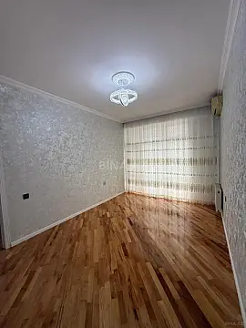 Satılır 2 otaqlı mənzil 82 m²