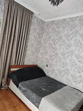 Satılır 8 otaqlı həyət evi 250 m²