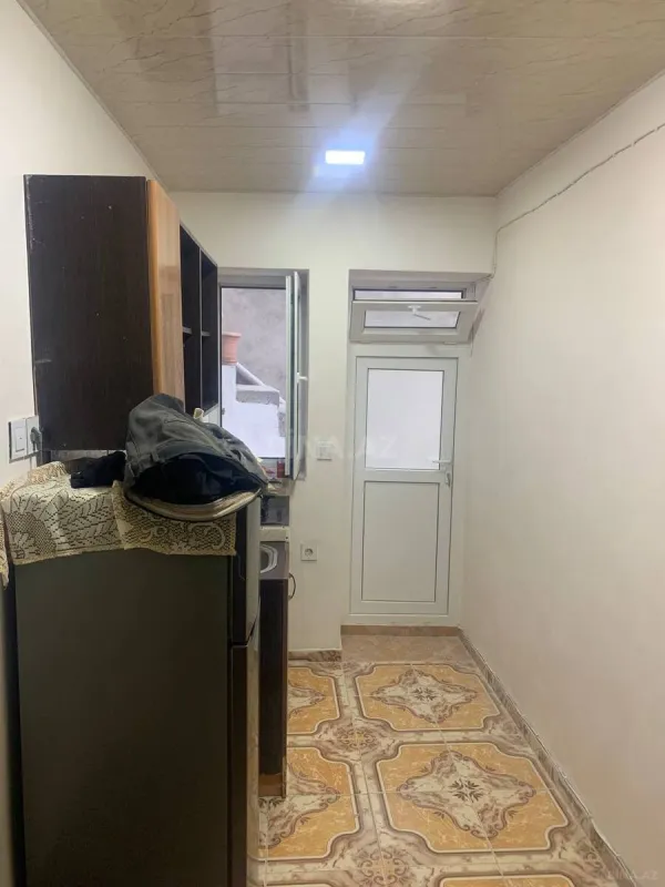 Satılır 8 otaqlı həyət evi 250 m²