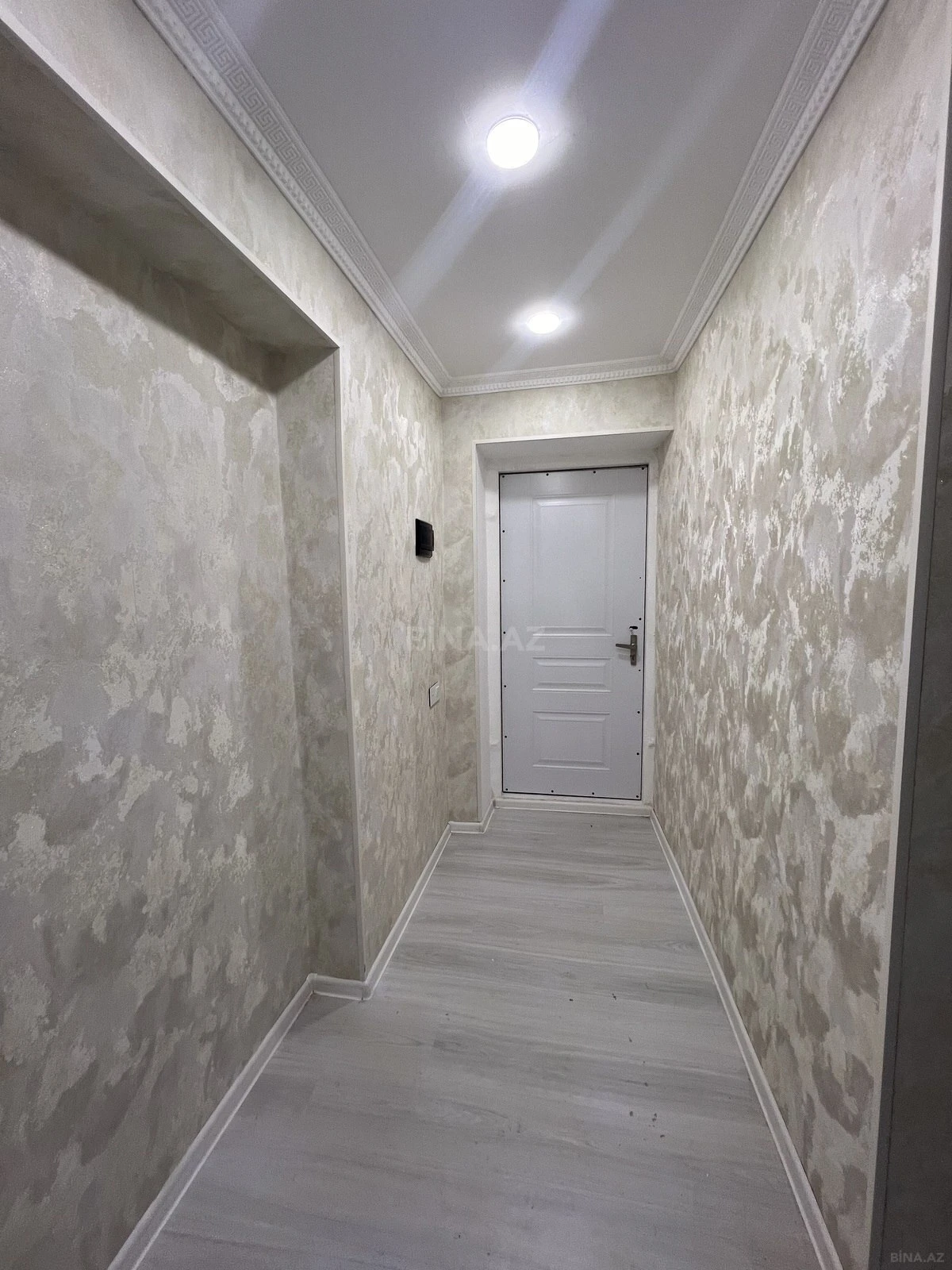 Satılır 2 otaqlı mənzil 45 m²