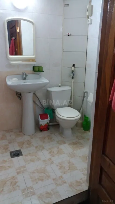 Kirayə verilir 2 otaqlı mənzil 60 m²