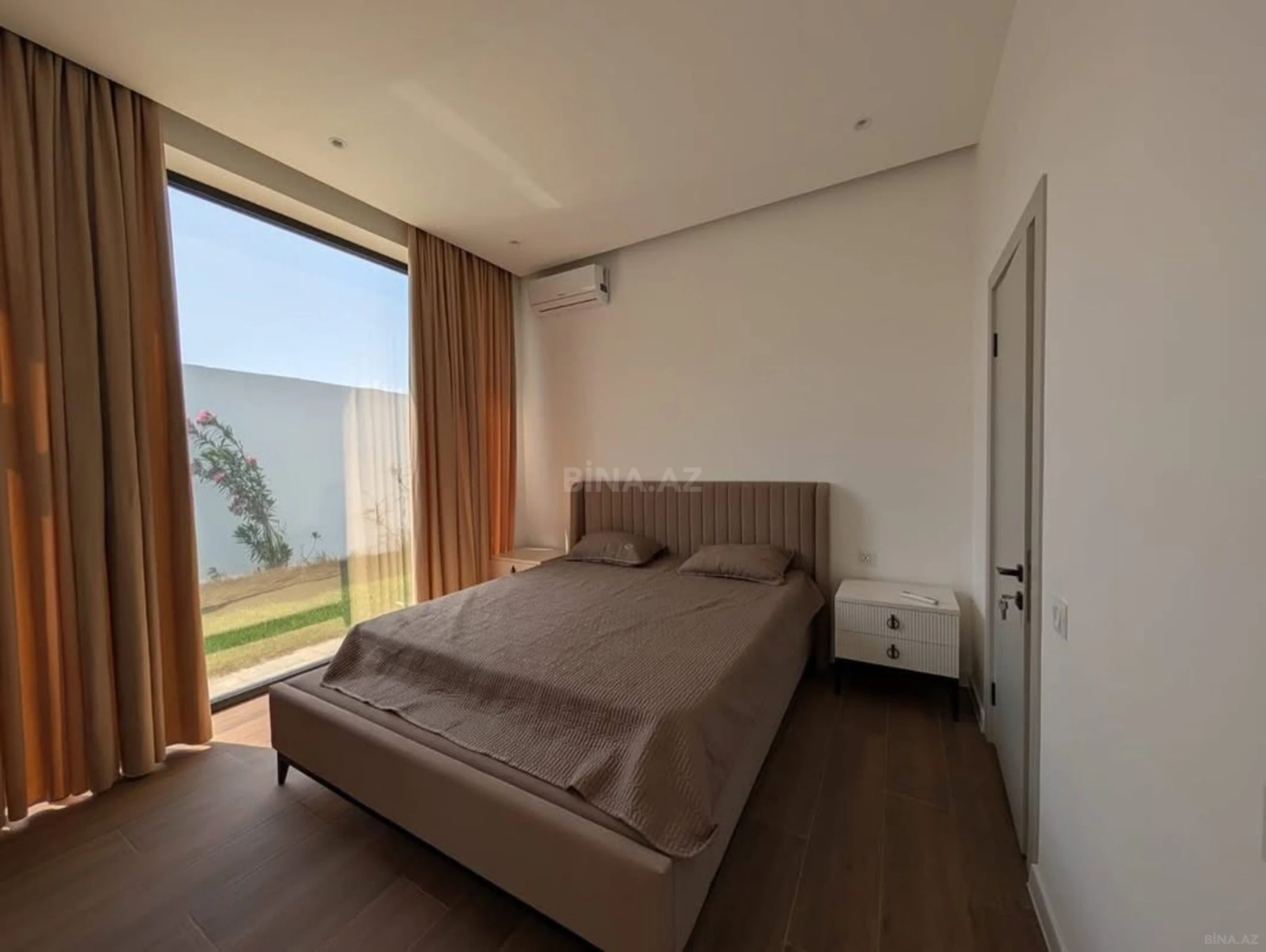Kirayə verilir 4 otaqlı həyət evi 400 m²