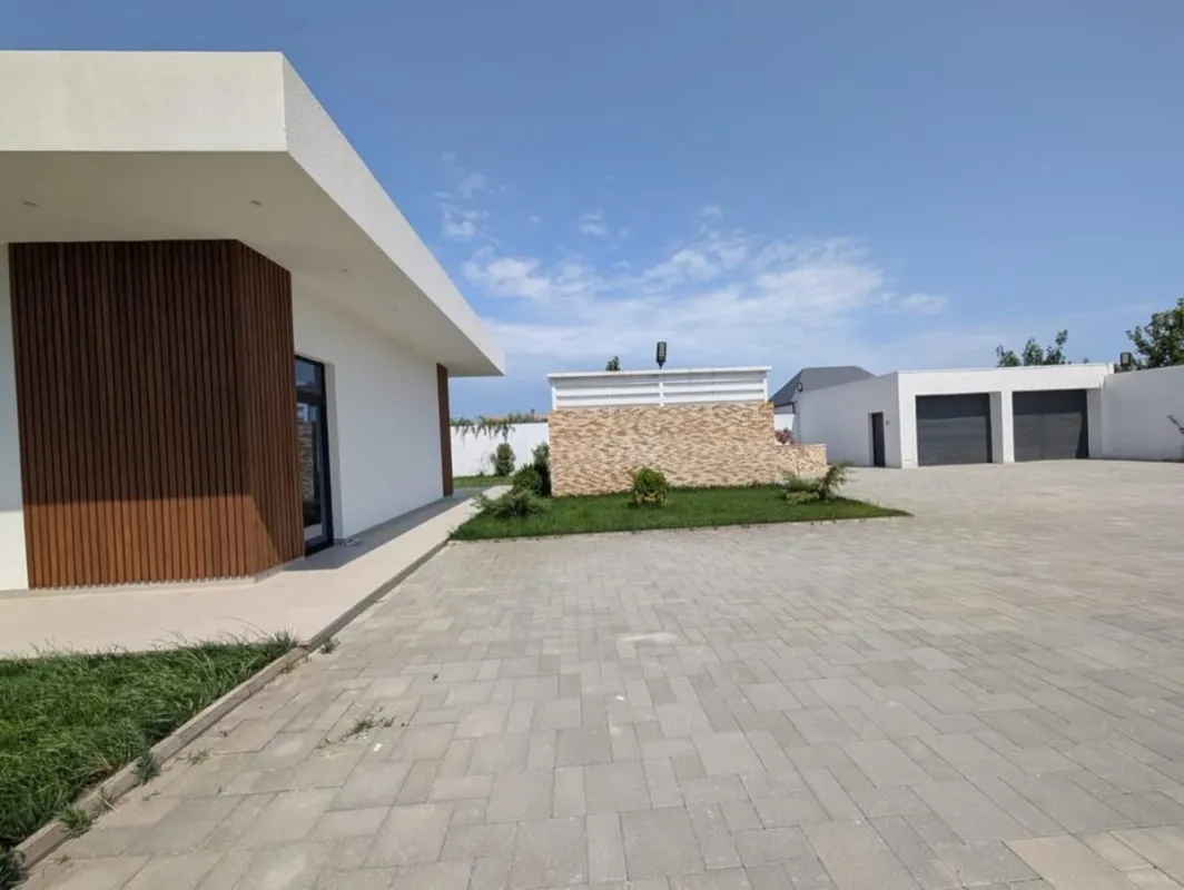 Kirayə verilir 4 otaqlı həyət evi 400 m²