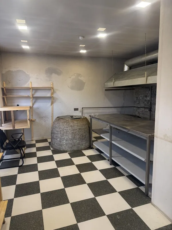 Kirayə verilir obyekt 70 m²