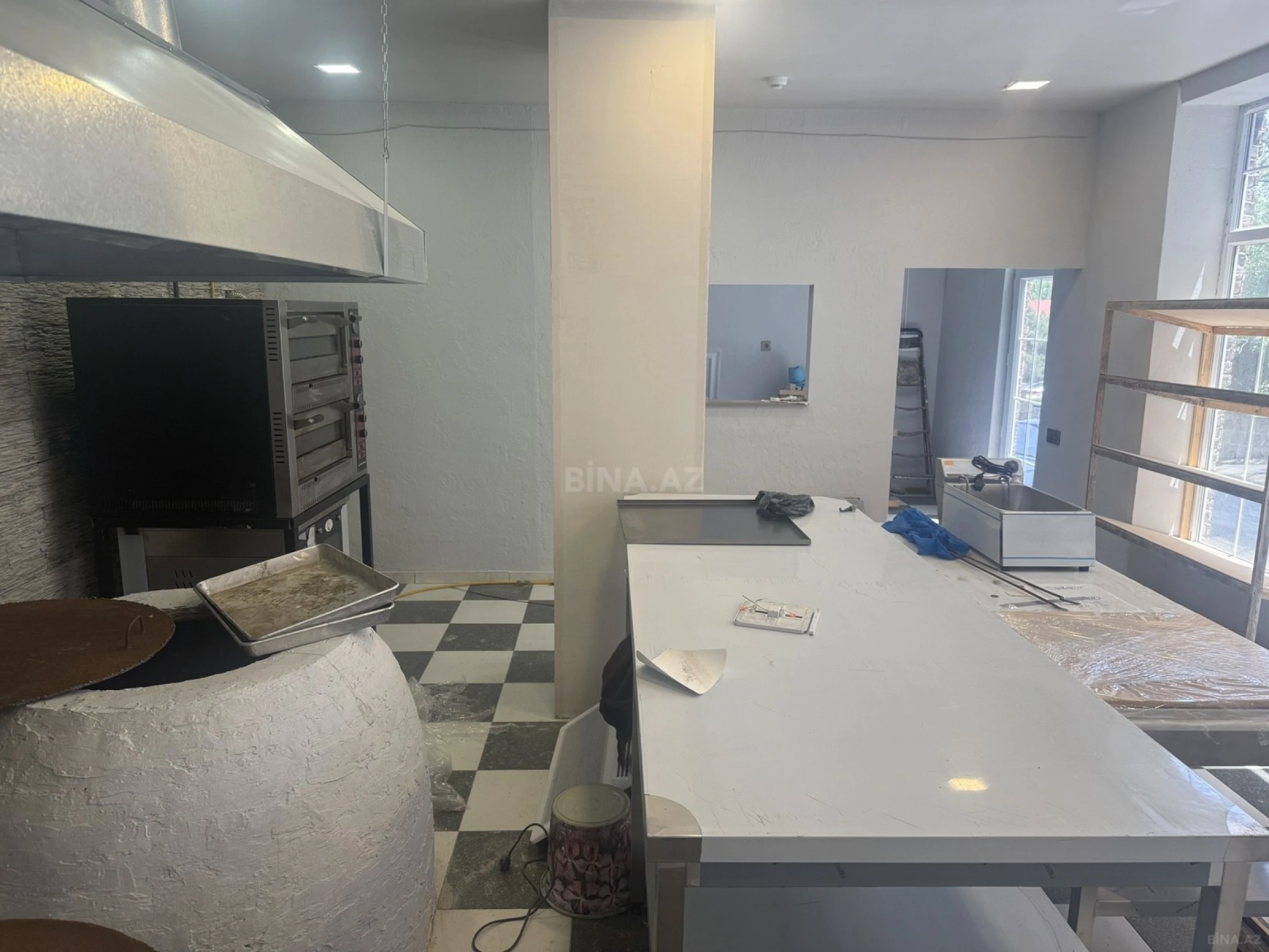 Kirayə verilir obyekt 70 m²