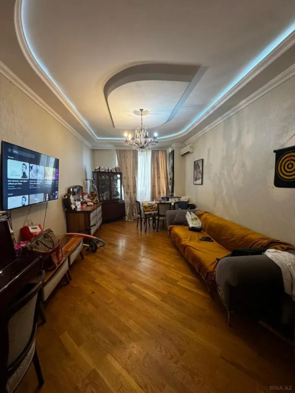 Satılır 1 otaqlı mənzil 67 m²