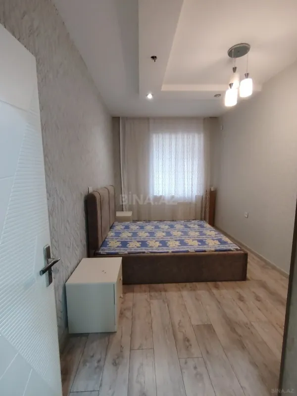 Kirayə verilir 2 otaqlı mənzil 76 m²