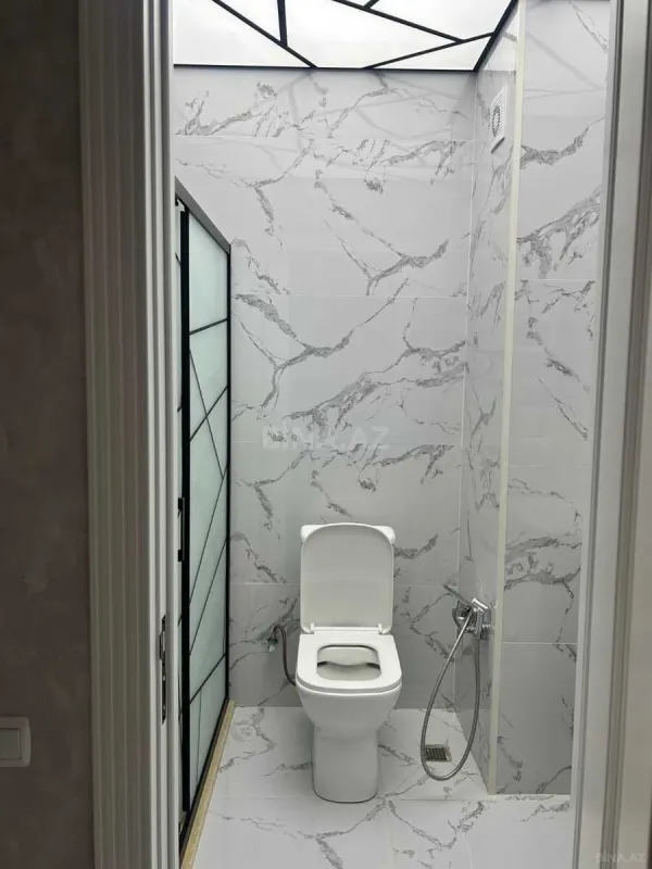 Kirayə verilir 2 otaqlı mənzil 78 m²