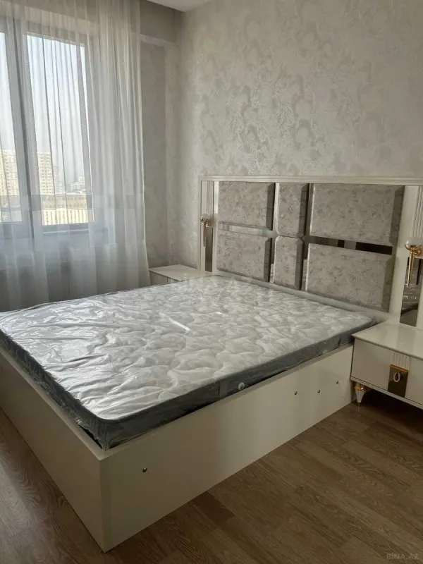 Kirayə verilir 2 otaqlı mənzil 78 m²