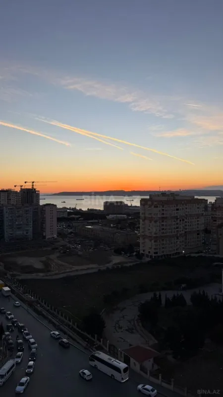 Satılır 3 otaqlı mənzil 140 m²