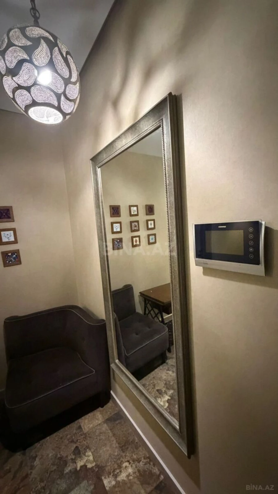 Satılır 3 otaqlı mənzil 140 m²