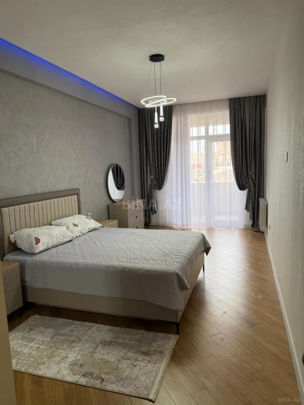 Kirayə verilir 2 otaqlı mənzil 78 m²