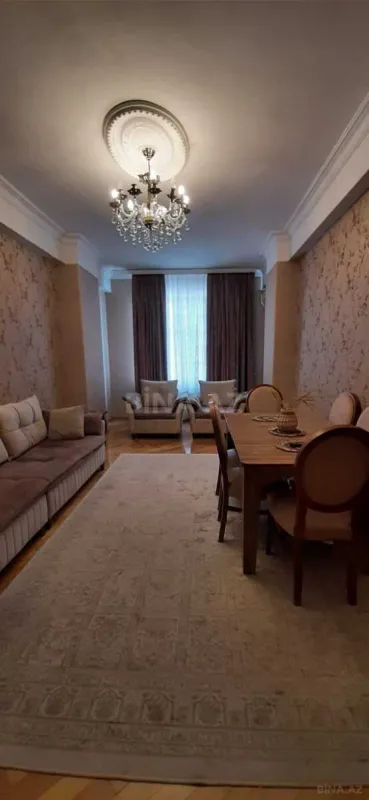 Satılır 3 otaqlı mənzil 110 m²