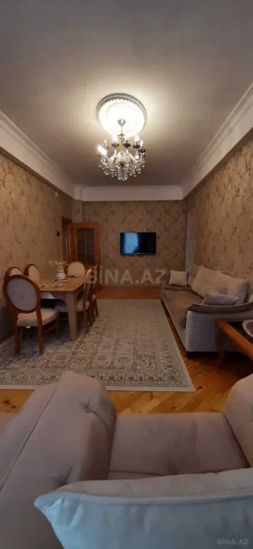 Satılır 3 otaqlı mənzil 110 m²