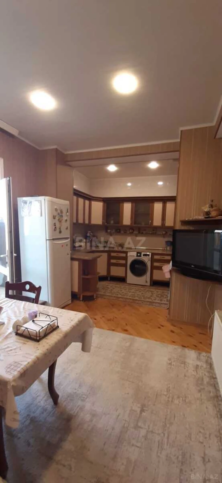 Satılır 3 otaqlı mənzil 110 m²