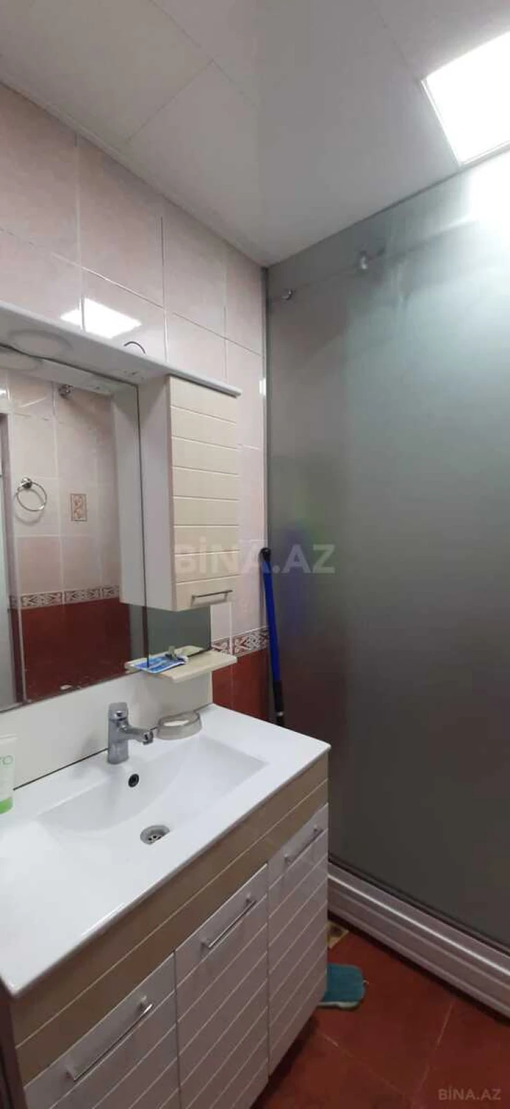 Satılır 3 otaqlı mənzil 110 m²