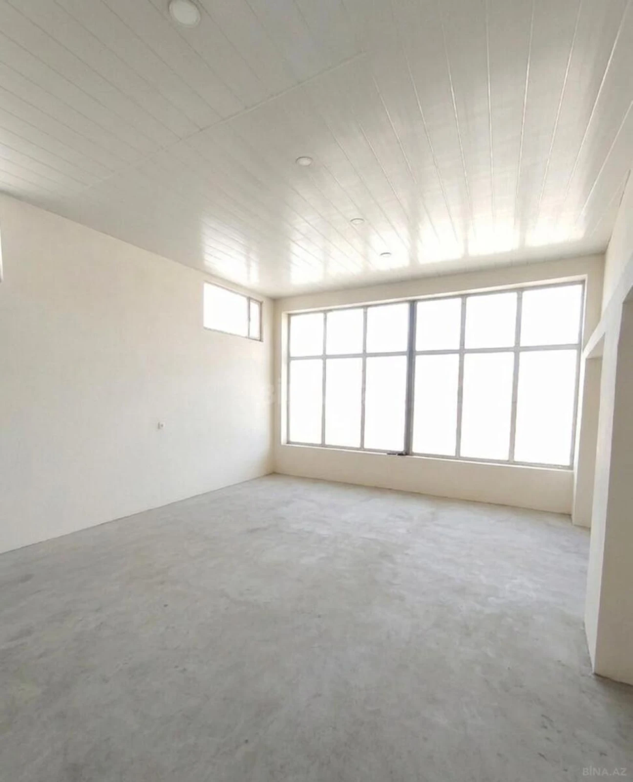 Kirayə verilir obyekt 220 m²