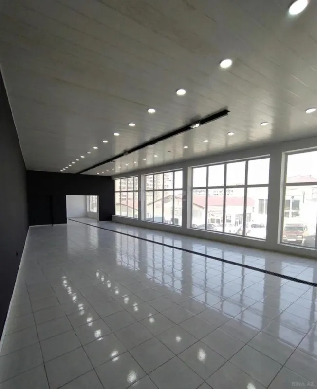 Kirayə verilir obyekt 220 m²