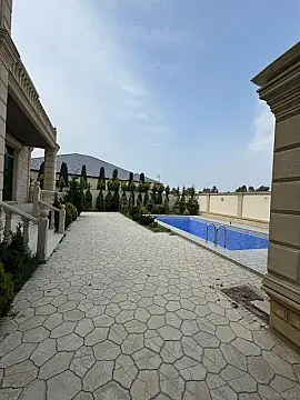 Satılır 6 otaqlı həyət evi 400 m²