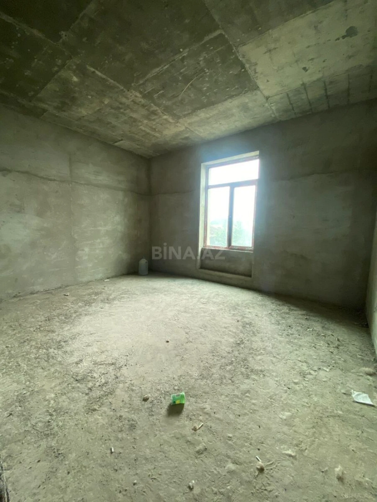 Satılır 6 otaqlı həyət evi 400 m²