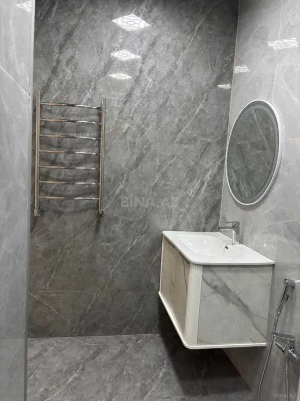 Kirayə verilir 2 otaqlı mənzil 100 m²