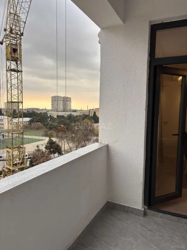 Kirayə verilir 2 otaqlı mənzil 100 m²