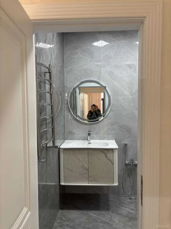 Kirayə verilir 2 otaqlı mənzil 100 m²