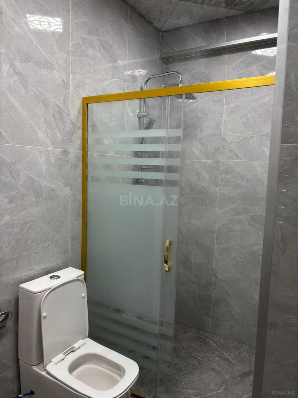 Kirayə verilir 2 otaqlı mənzil 100 m²