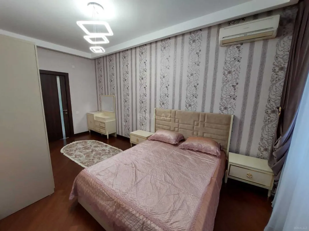 Kirayə verilir 2 otaqlı mənzil 83 m²