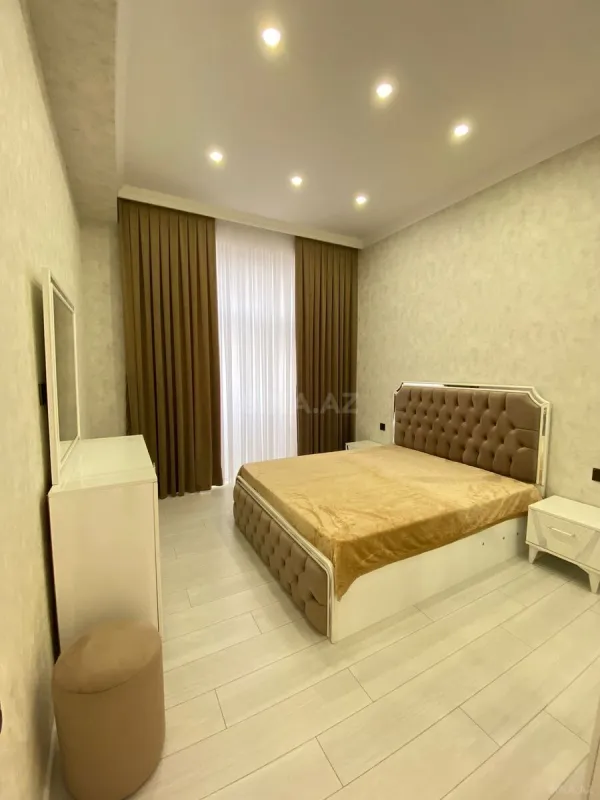 Kirayə verilir 3 otaqlı mənzil 120 m²