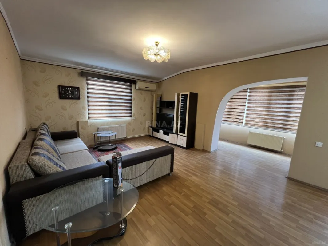 Satılır 3 otaqlı mənzil 120 m²