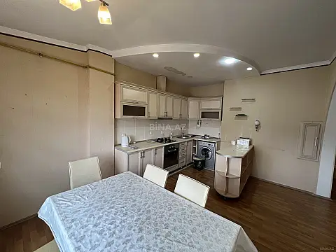 Satılır 3 otaqlı mənzil 120 m²
