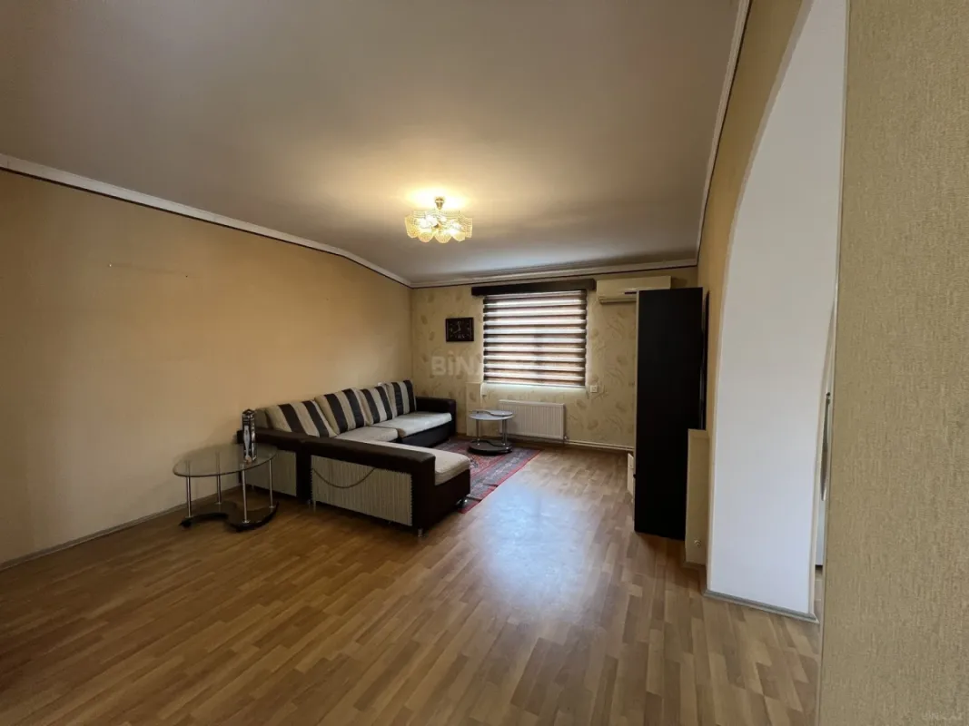Satılır 3 otaqlı mənzil 120 m²