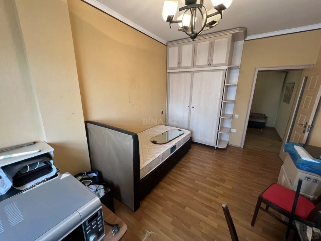 Satılır 3 otaqlı mənzil 120 m²