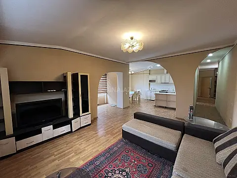 Satılır 3 otaqlı mənzil 120 m²