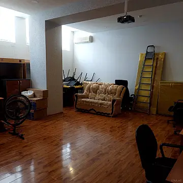 Kirayə verilir 3 otaqlı mənzil 110 m²