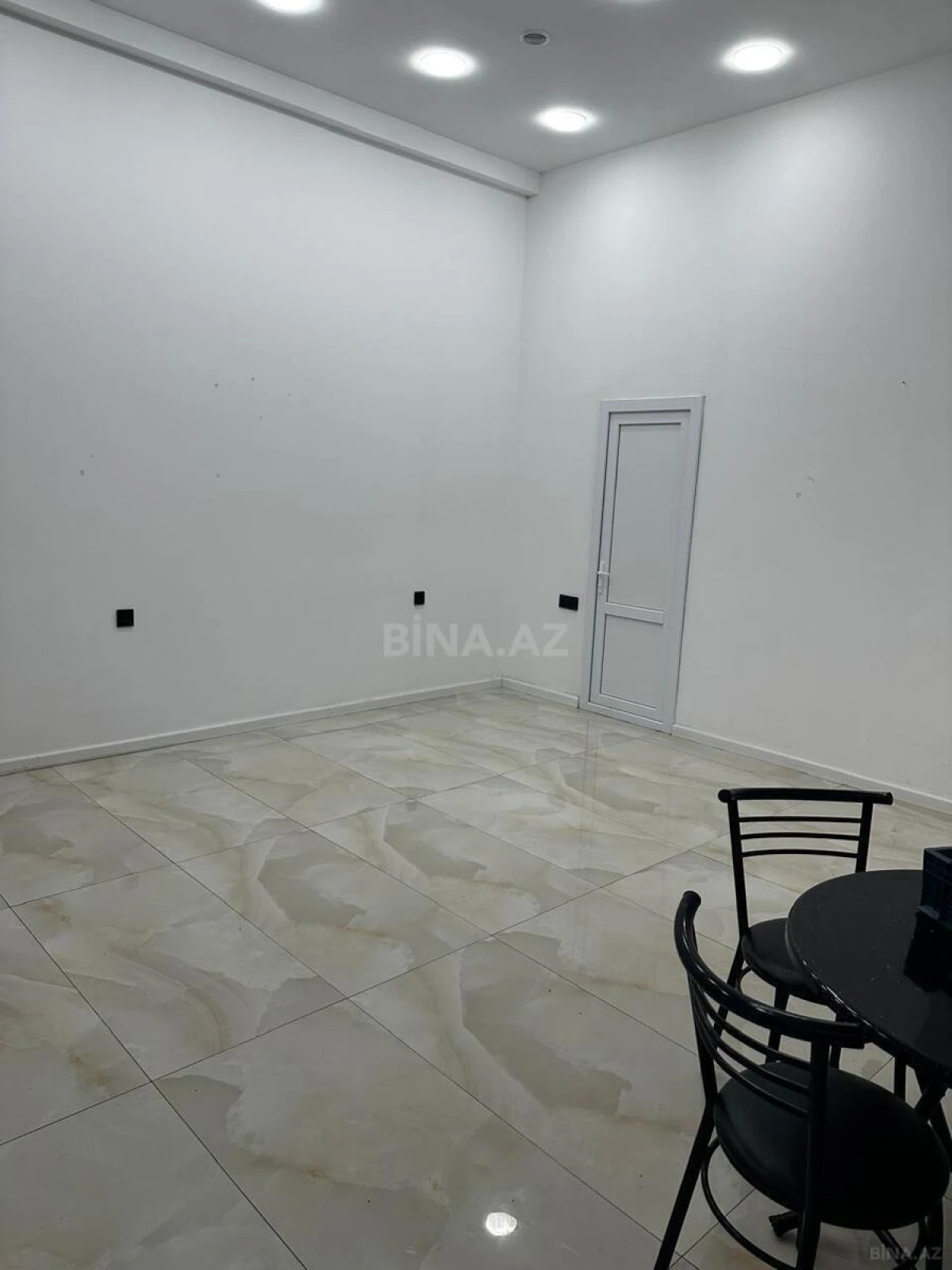 Kirayə verilir obyekt 35 m²