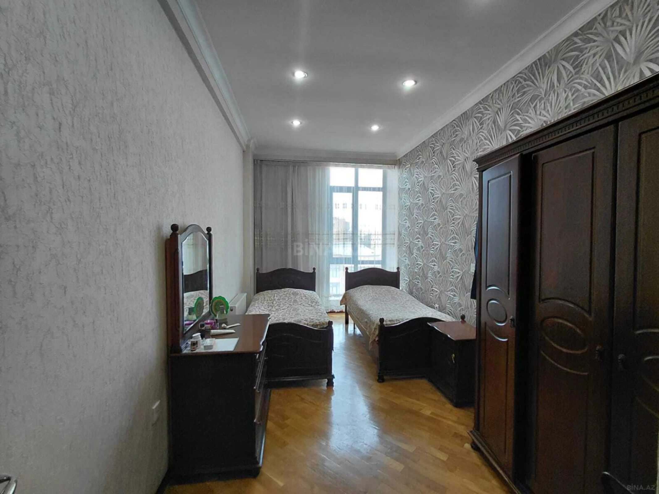 Satılır 3 otaqlı mənzil 100 m²