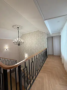 Satılır 5 otaqlı həyət evi 220 m²